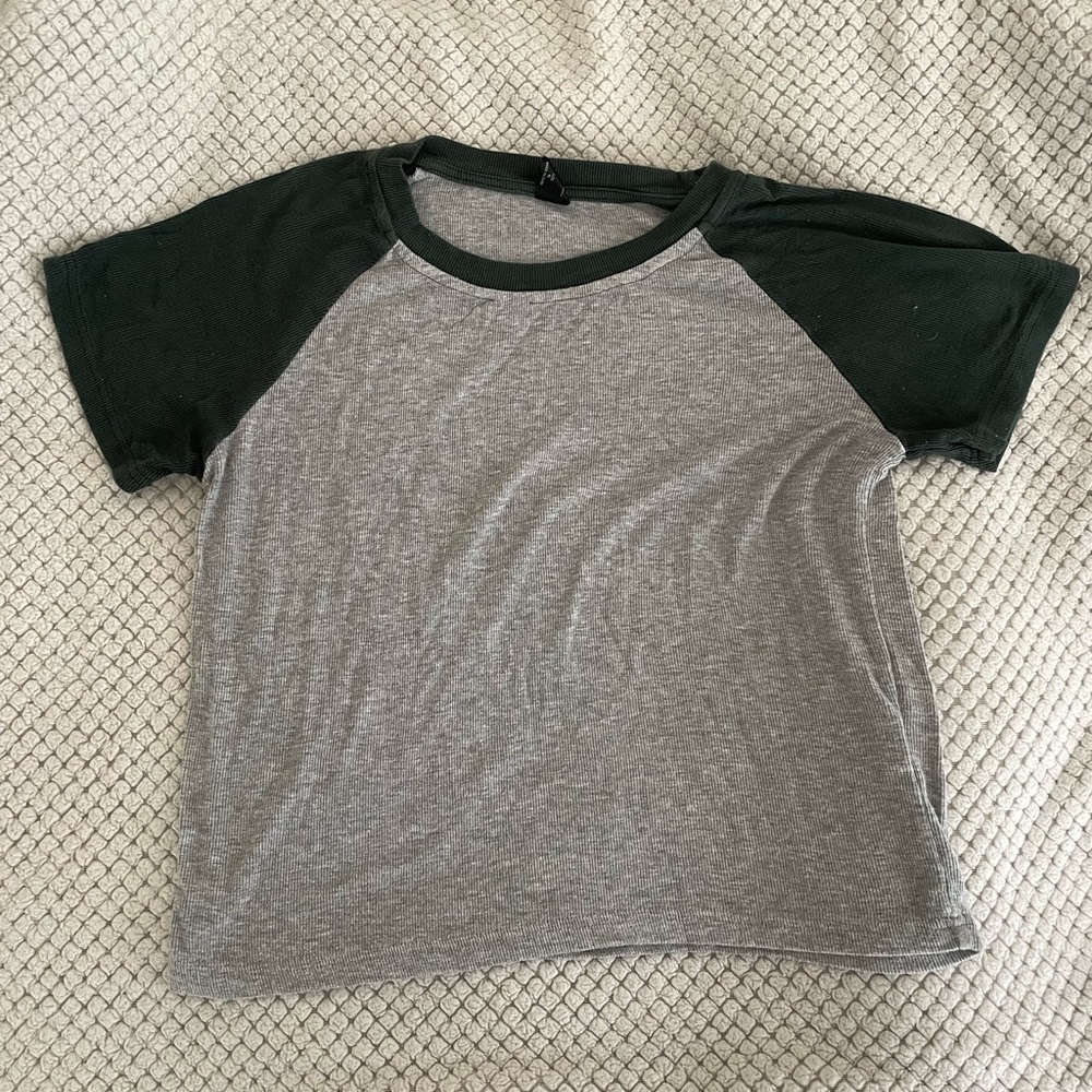green and grey color block short sleeve top